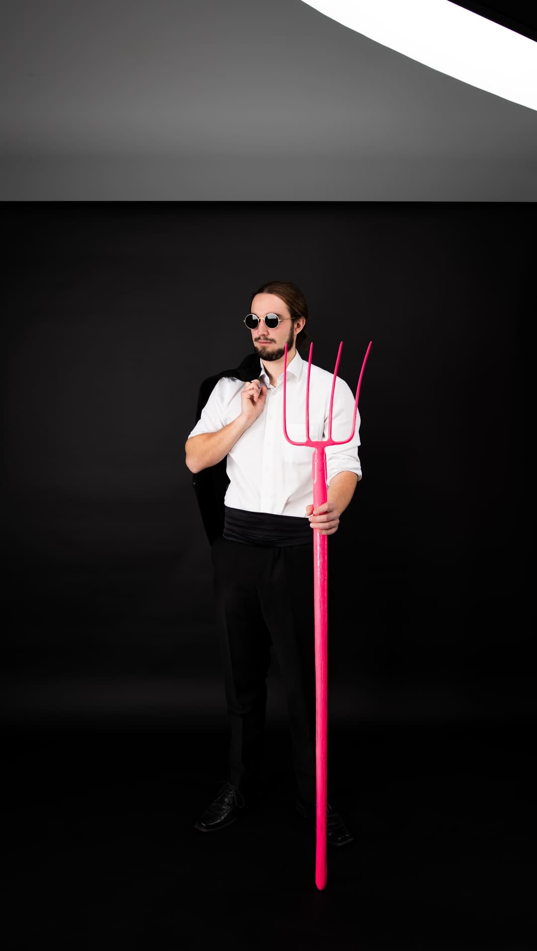 AMERICAN PINK GOTHIC - editorial, fashion, flash - photograph 9 of 9 by Marco Meyer, 2022