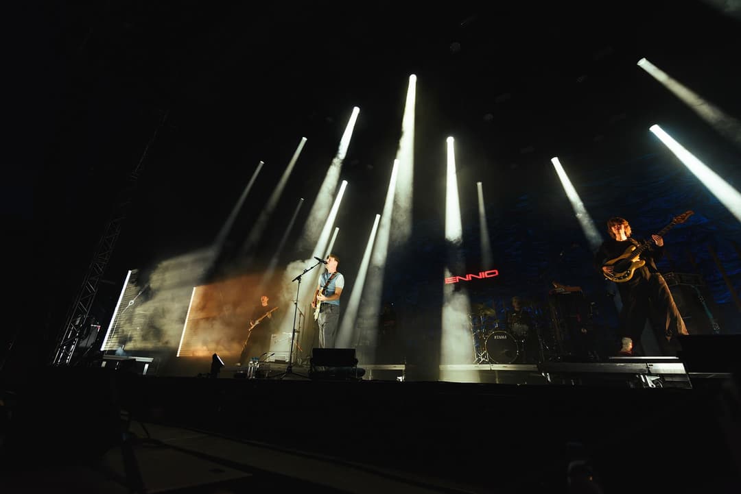 CONCERTS - live music, concert, stage - photograph 26 of 86 by Marco Meyer