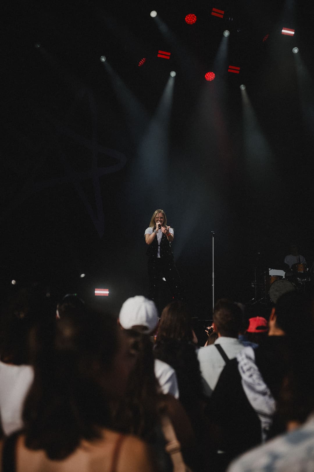 CONCERTS - live music, concert, stage - photograph 85 of 86 by Marco Meyer