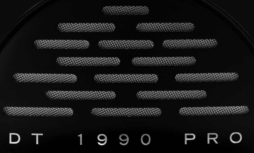 DT 1990 PRO - abstract, clean, commercial - photograph 2 of 4 by Marco Meyer, 2022