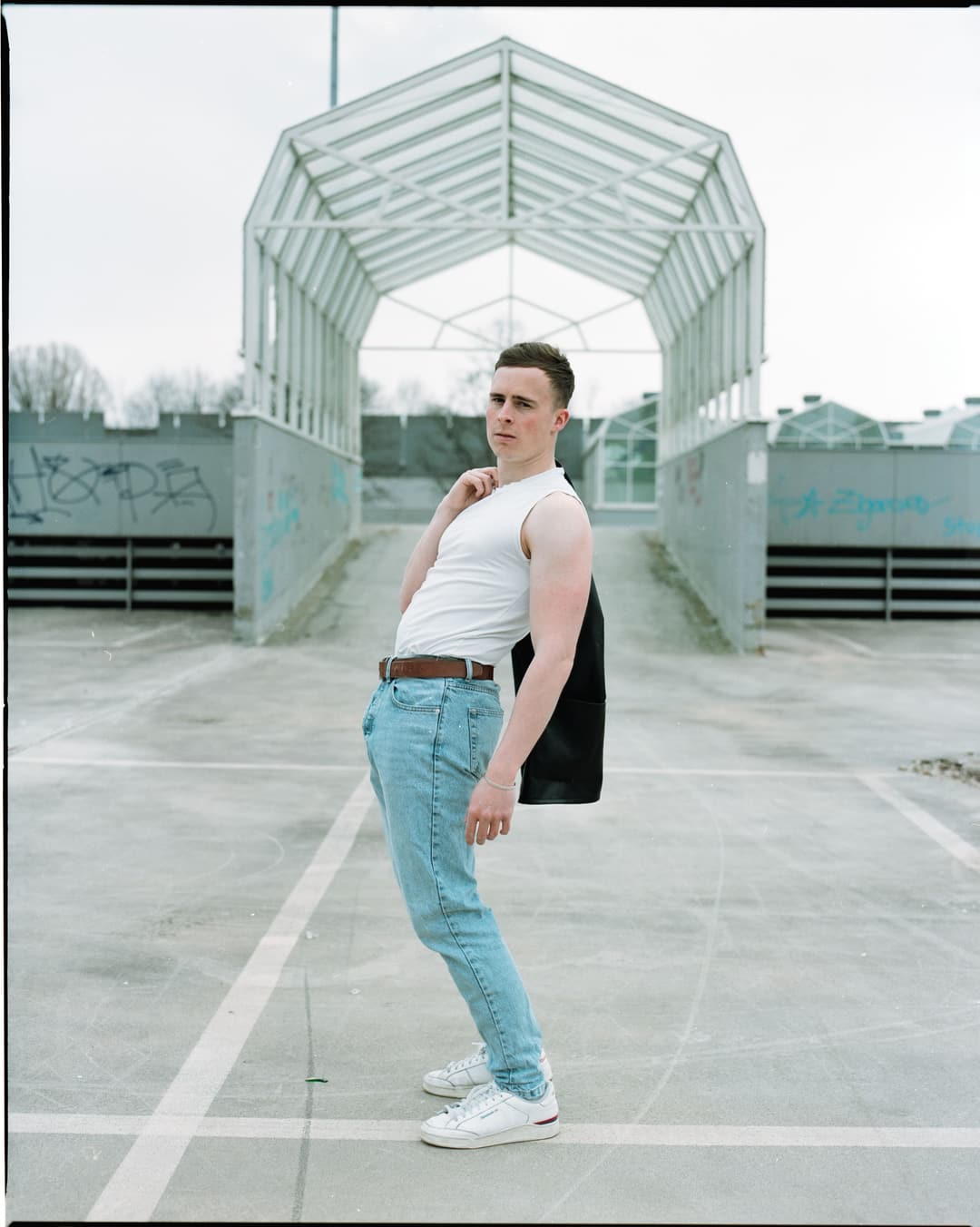 FELIX - analog, editorial, fashion - photograph 5 of 14 by Marco Meyer, 2022