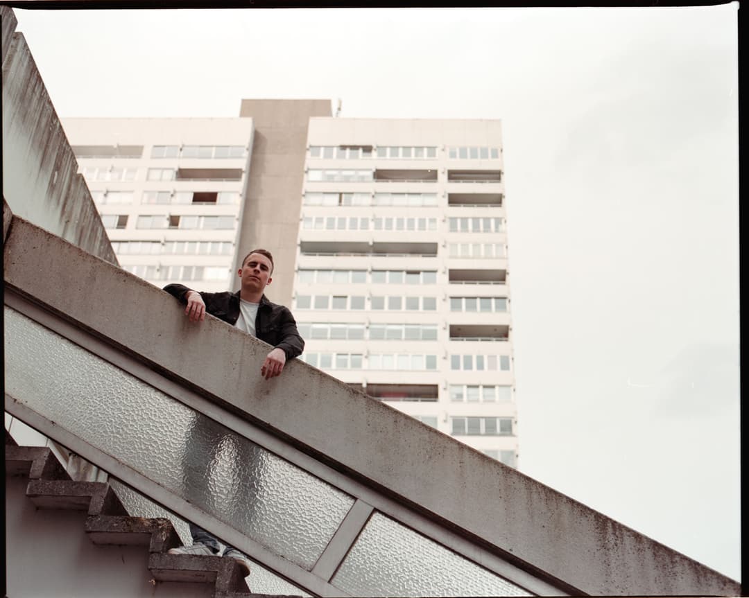 FELIX - analog, editorial, fashion - photograph 8 of 14 by Marco Meyer, 2022