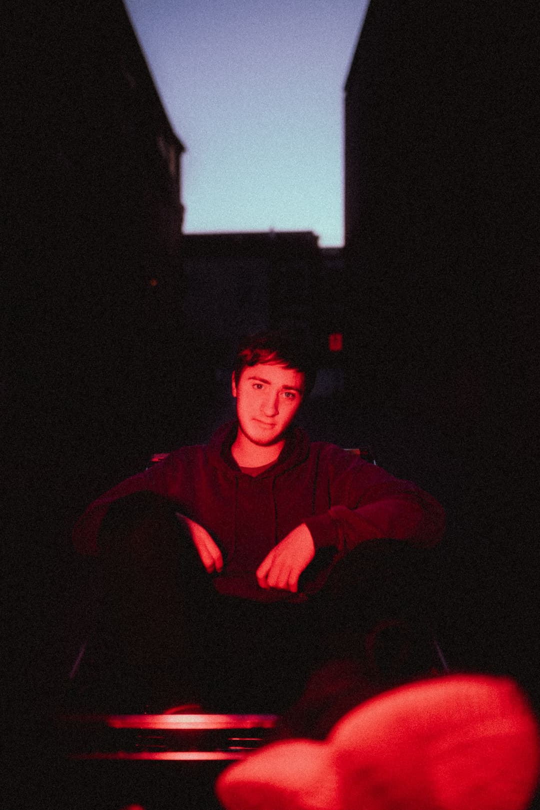 M RKUS - bluehour, casual, night - photograph 10 of 12 by Marco Meyer, 2021