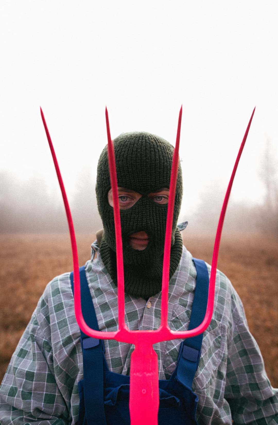 RIGHT TOOLS - autumn, editorial, moody - photograph 2 of 8 by Marco Meyer, 2022