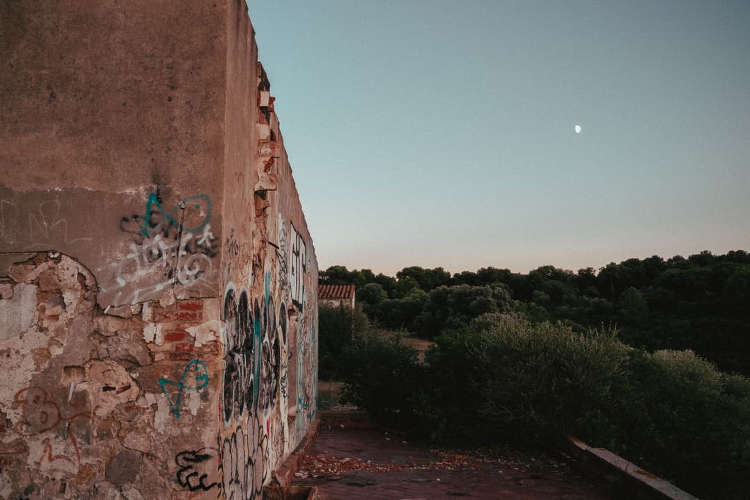 SILENCE IN SPAIN - spain, street photography, street - photograph 5 of 15 by Marco Meyer in Catalonia, 2024