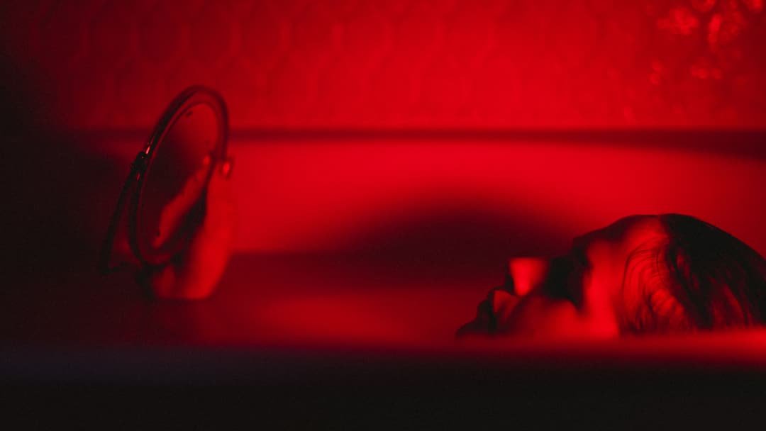 THE BATH IN RED - bright, editorial, fujifilm - photograph 10 of 12 by Marco Meyer, 2023